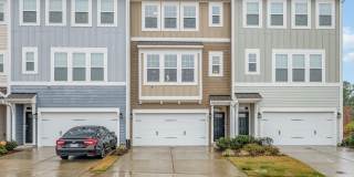 1019 Islip Place Gallery 1