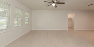 4505 UNIVERSITY AVENUE Gallery 5