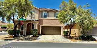 beautiful home at mountain's edge Gallery 1