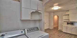 1418 Capouse (bottom floor) Avenue Gallery 22