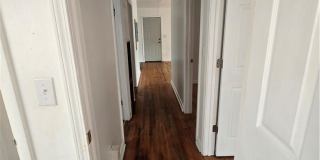 206 Seventh Street Gallery 27