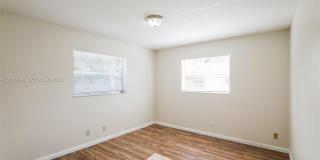 7306 SW 3rd Ct Gallery 12