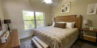 Beautifully Furnished One bedroom, One bath in Branson, Mo. with a View from the Sunroom Gallery 1