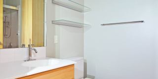 Modern 2-Bedroom Apartment with Private Patio in the Heart of Uptown Gallery 12