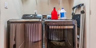 Stunning One Loudoun Townhome – 3BR / 3.5BA in Prime Ashburn Location – Available May 1 Gallery 25