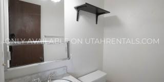 1707 Hickory Ln Gallery 9