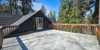 $2,995 - 5 Bed / 3 Bath Stunning and Spacious Home on South Hill Gallery 40