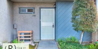 Beautiful 3-Bedroom Condo with Private Patio and Community Pool Gallery 1