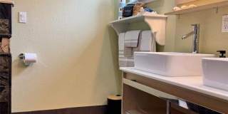 3012 GRAND VIEW AVENUE Gallery 24