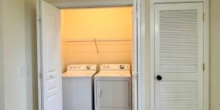 Townhouse for Rent in Beacon Hill Gallery 14