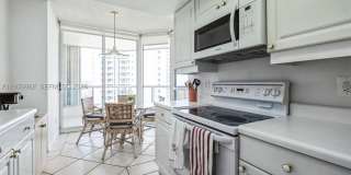 21205 YACHT CLUB DR Gallery 13