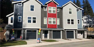 LIKE NEW RENTAL ~ The Forest on Filbert! Gallery 1