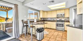 Fully Furnished Pool Home Gallery 15