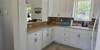 241 SW LAKE FOREST Way Gallery 23