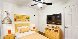 2319 Burnet St Gallery 5