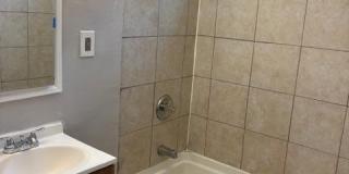 1919 E MONMOUTH Street Gallery 9