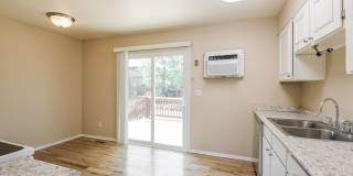 Hidden 3 bed/ 2 bath Gem in Morrison Gallery 4