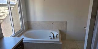 Large 3 bedroom home in quiet neighborhood cul-de-sac with amazing views Large 3 bedroom home in quiet neighborhood cul-de-sac with amazing views Gallery 16