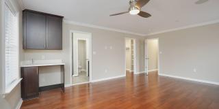 412 WOODCREST Drive SE Gallery 25