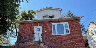 23 Mansion Avenue Gallery 1