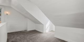 3bed/1.5bath in Mt. Washington Gallery 15