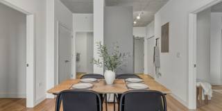 Post Chicago Gallery 87