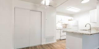 Riverglen Apartments Gallery 32