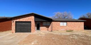 Cozy Charm Meets Modern Luxury – Your Perfect Lamesa Retreat! Gallery 1