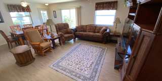 ANNUAL Lease – Turnkey 2+2 Patio Villa in the Desirable Village of Bonnybrook Gallery 12