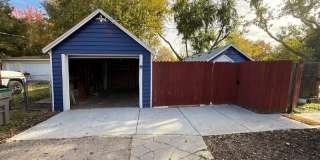 3304 1/2 North 36th Street Gallery 15