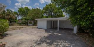 2/1 duplex with carport in Winter Park Gallery 18
