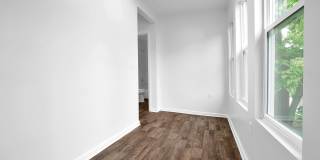 798-800 Kelton Avenue - 798 Gallery 10