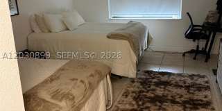 16184 Laurel Dr Gallery 29