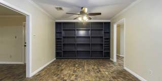 101 S Wakefield Drive Gallery 10