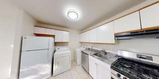 Fresh and ready 2Bed/1Bath - Close to Metro, Shopping, and Dining! Gallery 5