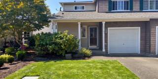 2Bd/2.5Ba Maple Valley Townhome Gallery 1