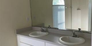 419 SW Meadow Terrace Gallery 10