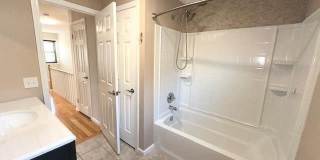 97 Country Hill Road Gallery 17