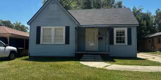 Spacious 3 Bedroom Highland Home Gallery 1