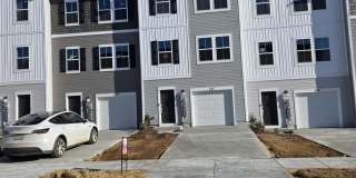 131 KINKADE COURT Gallery 1