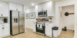 814 W Gonzalez St Gallery 19