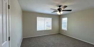 7422 S 40th Ln Gallery 11
