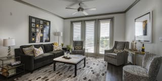 Tapestry at Brentwood Town Center Gallery 41