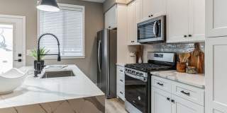 Huge 4 bed 3 bath home in point breeze. MODERN, PATIO, ROOF DECK JULY 15 Gallery 4