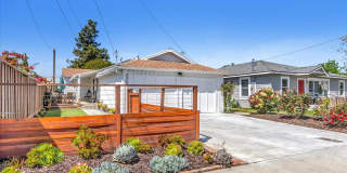 4460 Fillmore Street Gallery 1