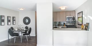 Lakefront on Washington Gallery 3