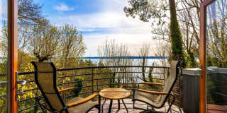 Architectural Seattle Masterpiece with Panoramic Water Views Gallery 32