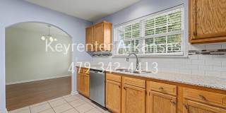 Beautiful 3 Bed, 2 Bath Bentonville Home with Fireplace & Fenced Backyard Gallery 7