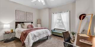 The Landing Fayetteville - Student Housing Gallery 18