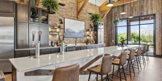 Upper East Gallery 10